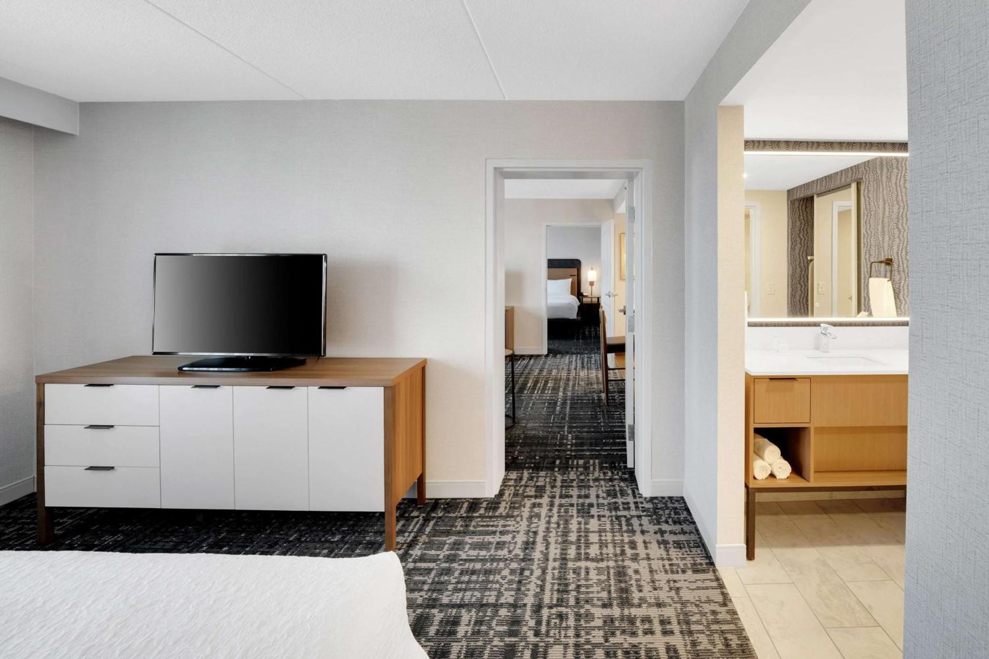 Homewood Suites By Hilton Toronto-Markham Bagian luar foto
